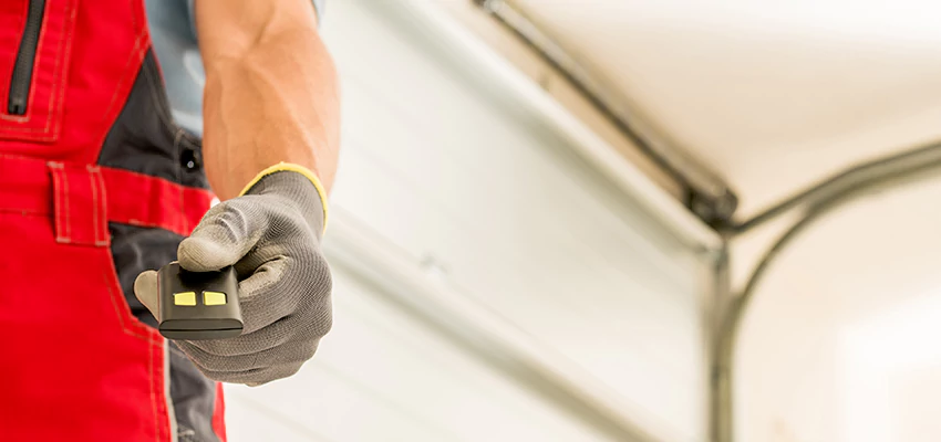 Residential Garage Door Security in Mendota, California