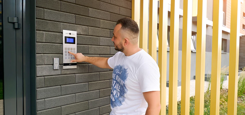 Locksmith Company For Smart Lock System Installation in Mendota, California